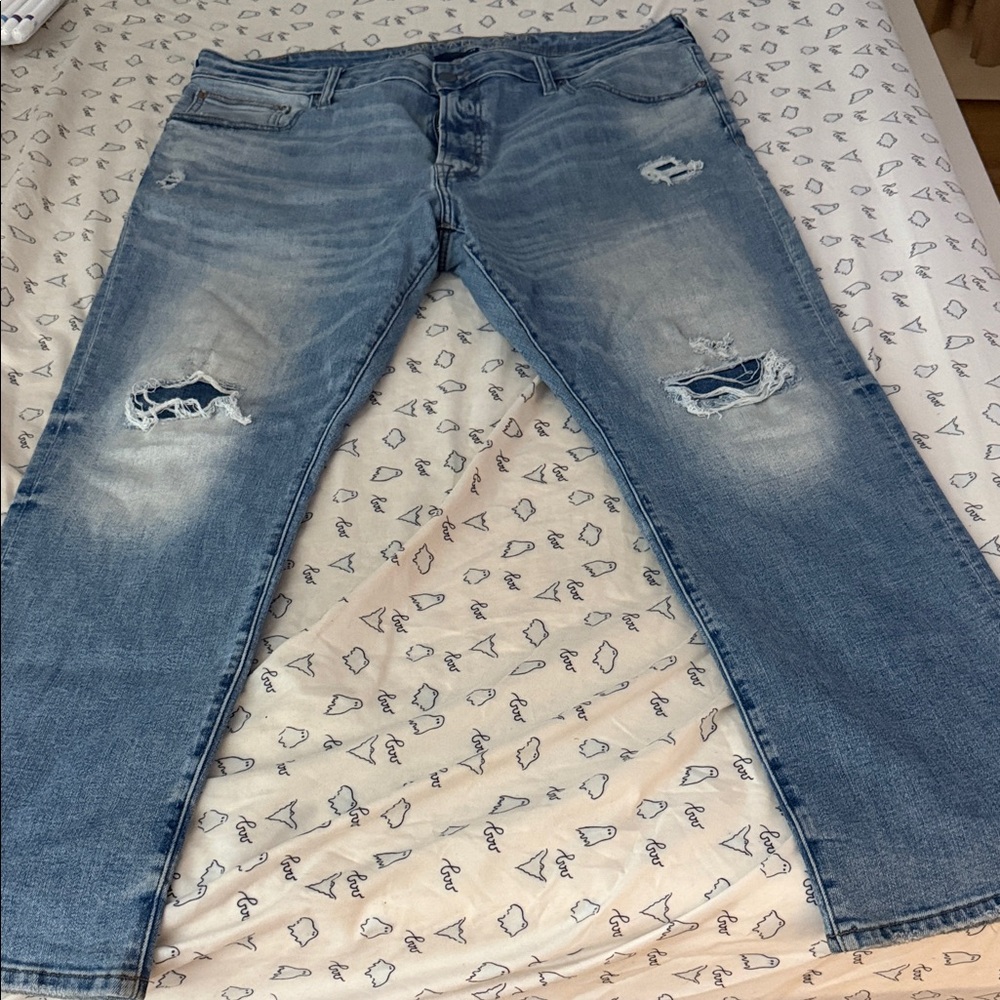 American Eagle Outfitters Light Blue Relaxed Jeans